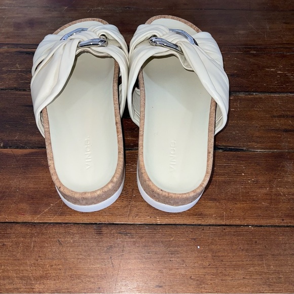 Vince Cream Sandals with Bow Detail - Picture 3 of 5
